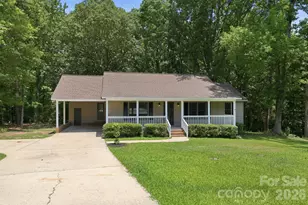 1801 Bridgewood Dr, Lancaster, SC 29720 - Photo 3