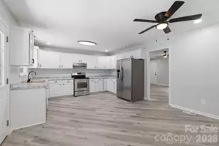 1801 Bridgewood Dr, Lancaster, SC 29720 - Photo 13