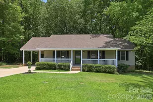 1801 Bridgewood Dr, Lancaster, SC 29720 - Photo 3