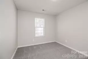 1120 Summit Hills Dr, Charlotte, NC 28214 - Photo 9
