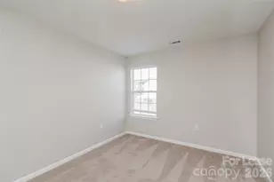 905 River Trail Rd, Lowell, NC 28098 - Photo 7