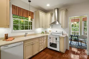 95 Ashworth Dr, Fairview, NC 28730 - Photo 11