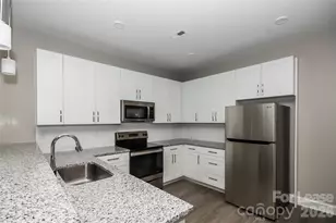 124 Gregory Rd, Statesville, NC 28677 - Photo 5