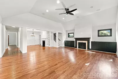 4467 Woodlark Lane, Charlotte, NC 28211 - Photo 7
