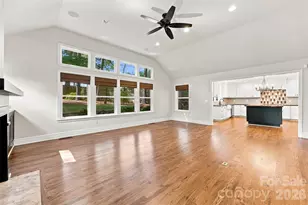 4467 Woodlark Ln, Charlotte, NC 28211 - Photo 9