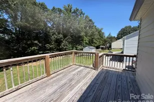 44 Ridgecrest Dr, Marion, NC 28752 - Photo 33