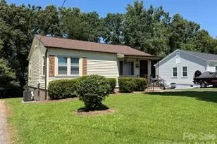 44 Ridgecrest Dr, Marion, NC 28752 - Photo 3