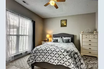 6420 Mallard View Lane, Charlotte, NC 28269 - Photo 7