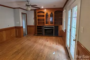3219 Aspendale Ln, Charlotte, NC 28212 - Photo 9