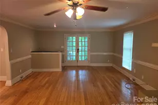 10416 Doylestown Rd, Matthews, NC 28105 - Photo 3