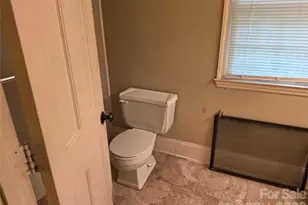 10416 Doylestown Rd, Matthews, NC 28105 - Photo 13