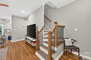 312 W 10th St, Charlotte, NC 28202 - Photo 7