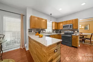 9136 Whittel Pl, Charlotte, NC 28216 - Photo 11