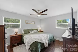 1301 Manchester Ln, Charlotte, NC 28227 - Photo 25