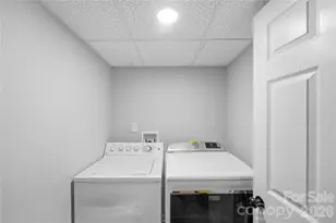 1301 Manchester Ln, Charlotte, NC 28227 - Photo 37