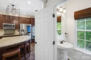 225 Lincoln St, Charlotte, NC 28203 - Photo 21