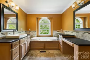 2 Jaks Ridge Dr, Asheville, NC 28805 - Photo 25