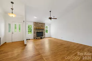 2 Jaks Ridge Dr, Asheville, NC 28805 - Photo 7