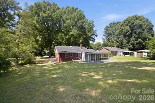 3129 Iredell Dr, Charlotte, NC 28269 - Photo 35