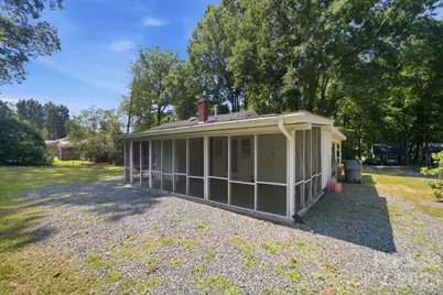 3129 Iredell Drive, Charlotte, NC 28269 - Photo 31