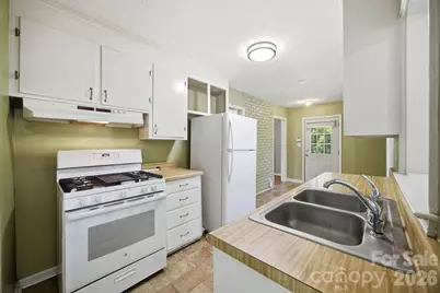 3129 Iredell Drive, Charlotte, NC 28269 - Photo 9