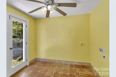 28 Wake Street, Waynesville, NC 28716 - Photo 15