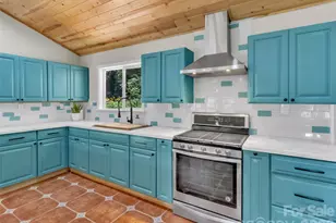 28 Wake St, Waynesville, NC 28716 - Photo 7