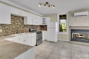28 Wake St, Waynesville, NC 28716 - Photo 29