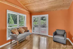 28 Wake St, Waynesville, NC 28716 - Photo 5