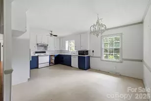 108 Augusta Dr, Statesville, NC 28625 - Photo 9