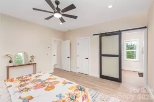 33 Elkwood Ave, Asheville, NC 28804 - Photo 5