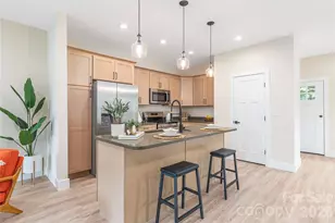 33 Elkwood Ave, Asheville, NC 28804 - Photo 3