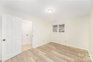 101 Fenner Ave, Asheville, NC 28804 - Photo 15