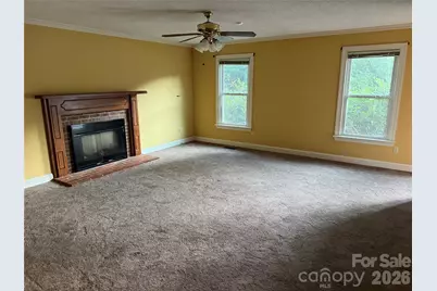 2960 8th Street Court NE, Hickory, NC 28601 - Photo 3