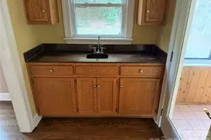 2960 8th St Ct NE, Hickory, NC 28601 - Photo 11