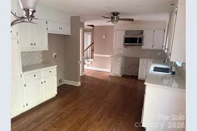 2960 8th Street Court NE, Hickory, NC 28601 - Photo 5