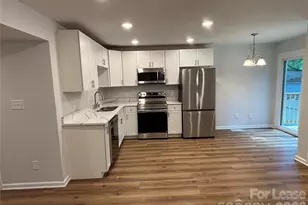 6211 Spanish Oak Rd, Charlotte, NC 28227 - Photo 5