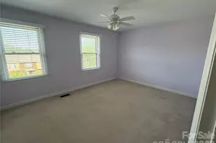 2705 N Center St, Hickory, NC 28601 - Photo 21