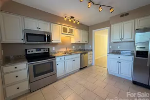 2705 N Center St, Hickory, NC 28601 - Photo 5