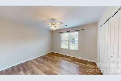 5545 Seths Drive, Charlotte, NC 28269 - Photo 13