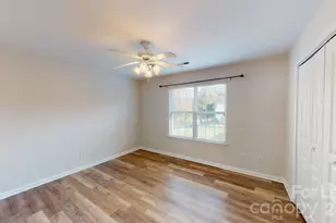 5545 Seths Dr, Charlotte, NC 28269 - Photo 13