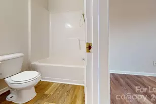 5545 Seths Dr, Charlotte, NC 28269 - Photo 15