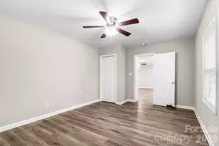 2376 S US 321 Hwy, Newton, NC 28658 - Photo 25