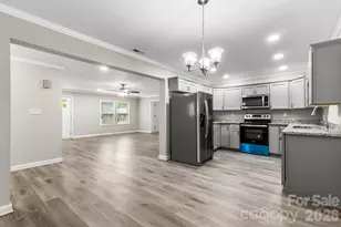 2376 S US 321 Hwy, Newton, NC 28658 - Photo 11