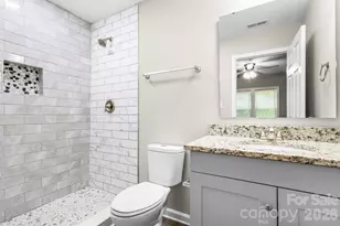 2376 S US 321 Hwy, Newton, NC 28658 - Photo 31