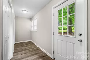2376 S US 321 Hwy, Newton, NC 28658 - Photo 17