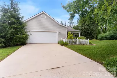 36 Sheffield Place, Brevard, NC 28712 - Photo 5