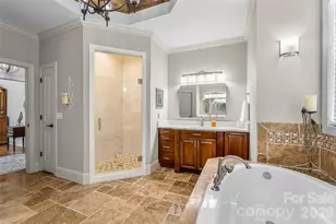 5895 Bakers Point, Hickory, NC 28602 - Photo 19