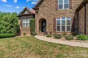 5895 Bakers Point, Hickory, NC 28602 - Photo 3