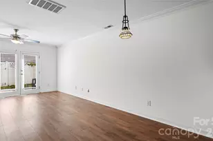 1224 Green Oaks Ln, Charlotte, NC 28205 - Photo 9